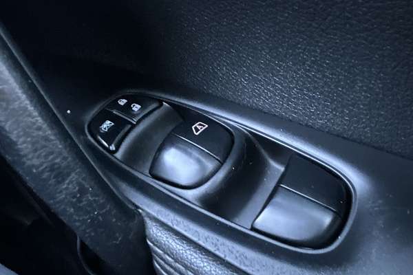 2016 Nissan QASHQAI Ti J11