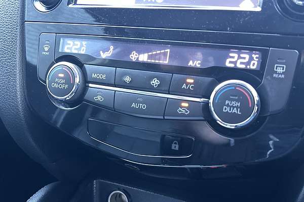 2016 Nissan QASHQAI Ti J11