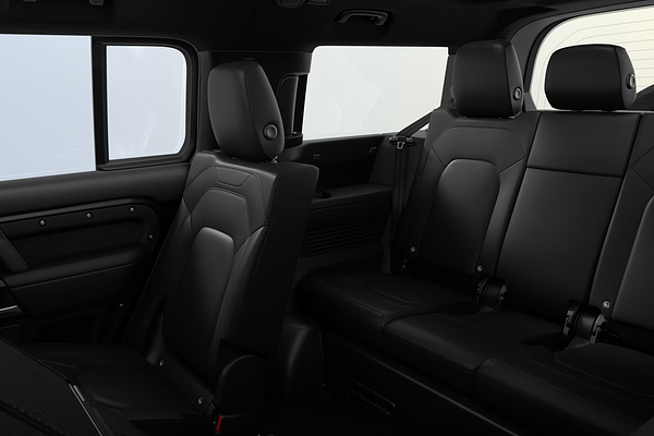 2025 Land Rover Defender 130 D350 X-Dynamic SE L663