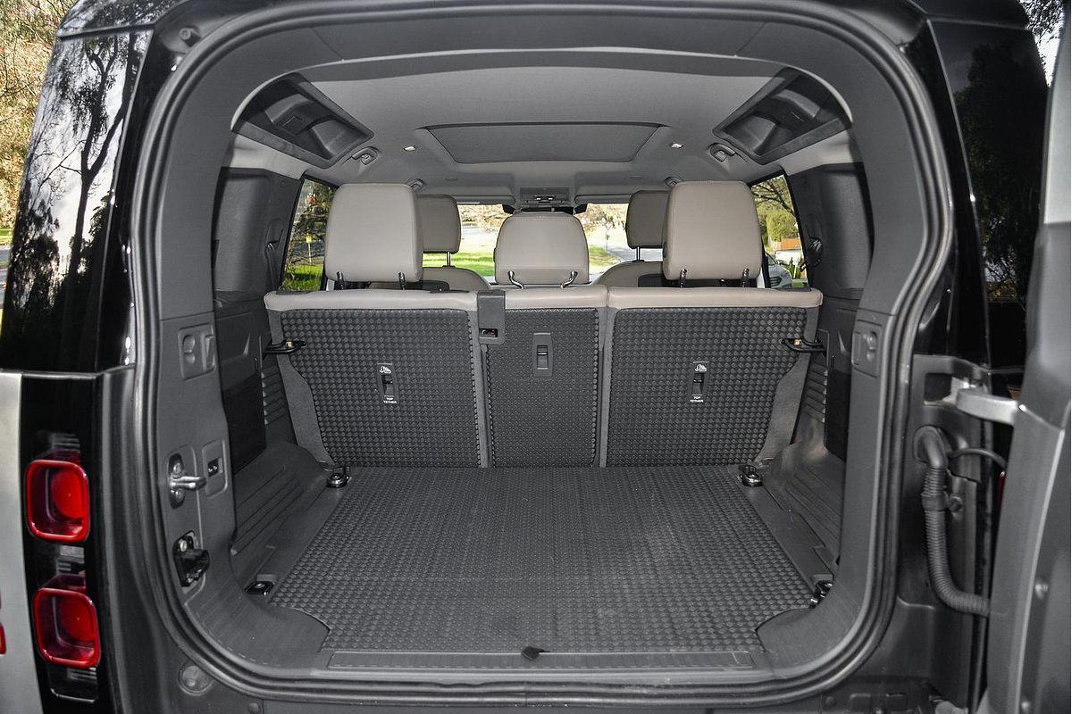 2020 Land Rover Defender 110 D240 First Edition L663