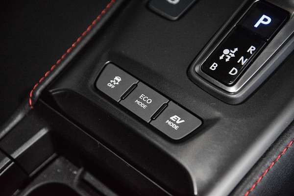 2024 Lexus LBX Luxury MAYH10R