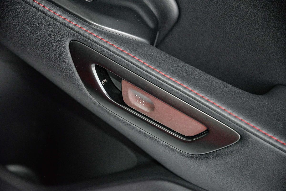 2024 Lexus LBX Luxury MAYH10R