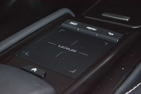 2020 Lexus ES ES300h Luxury AXZH10R
