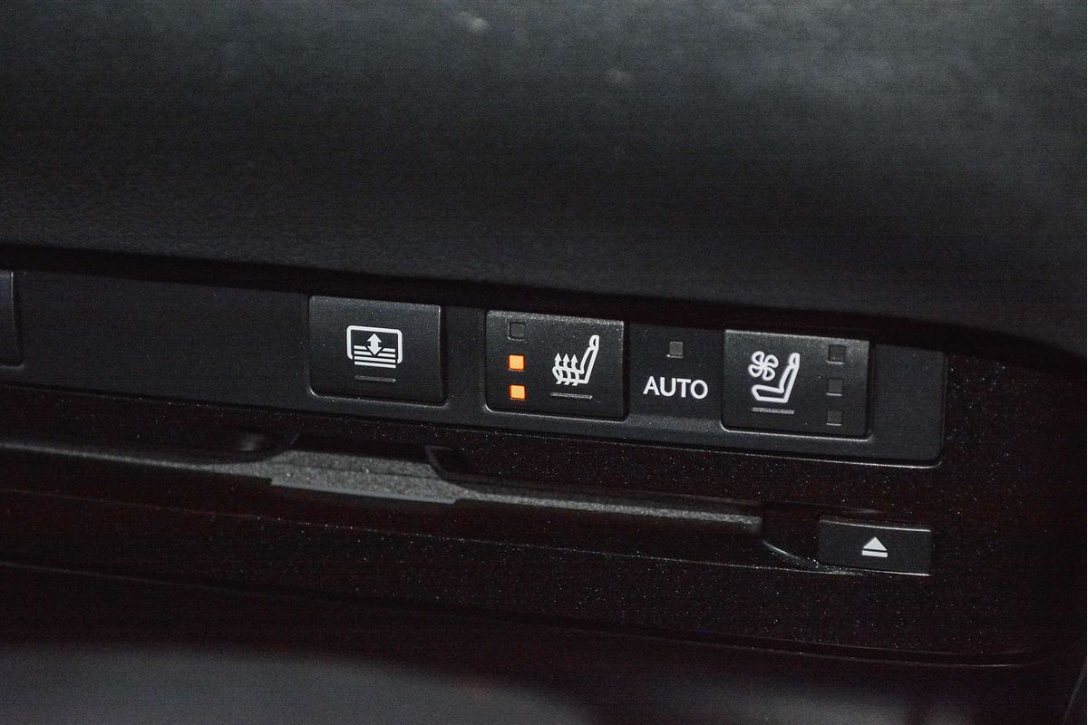 2020 Lexus ES ES300h Luxury AXZH10R