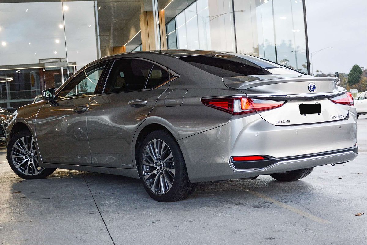 2020 Lexus ES ES300h Luxury AXZH10R