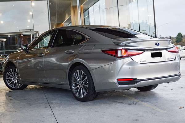 2020 Lexus ES ES300h Luxury AXZH10R