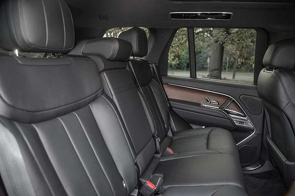 2025 Land Rover Range Rover D350 HSE L460