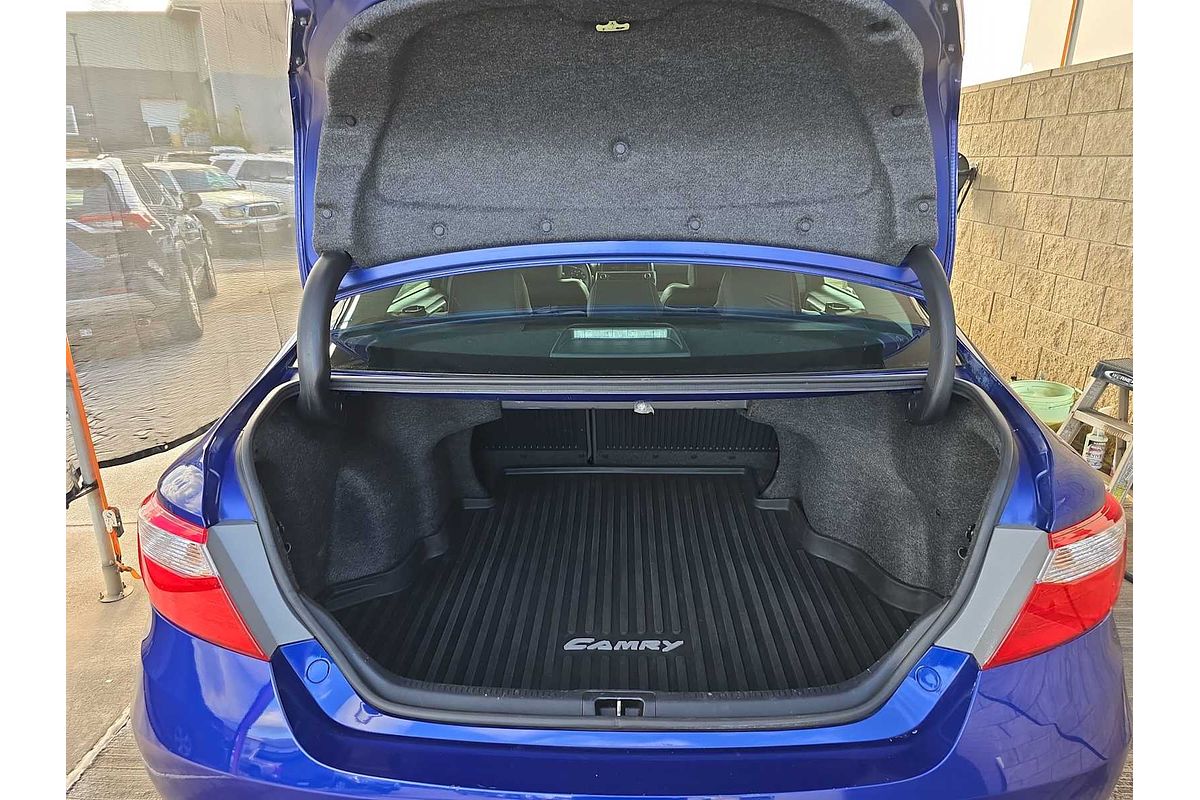 2015 Toyota Camry SE