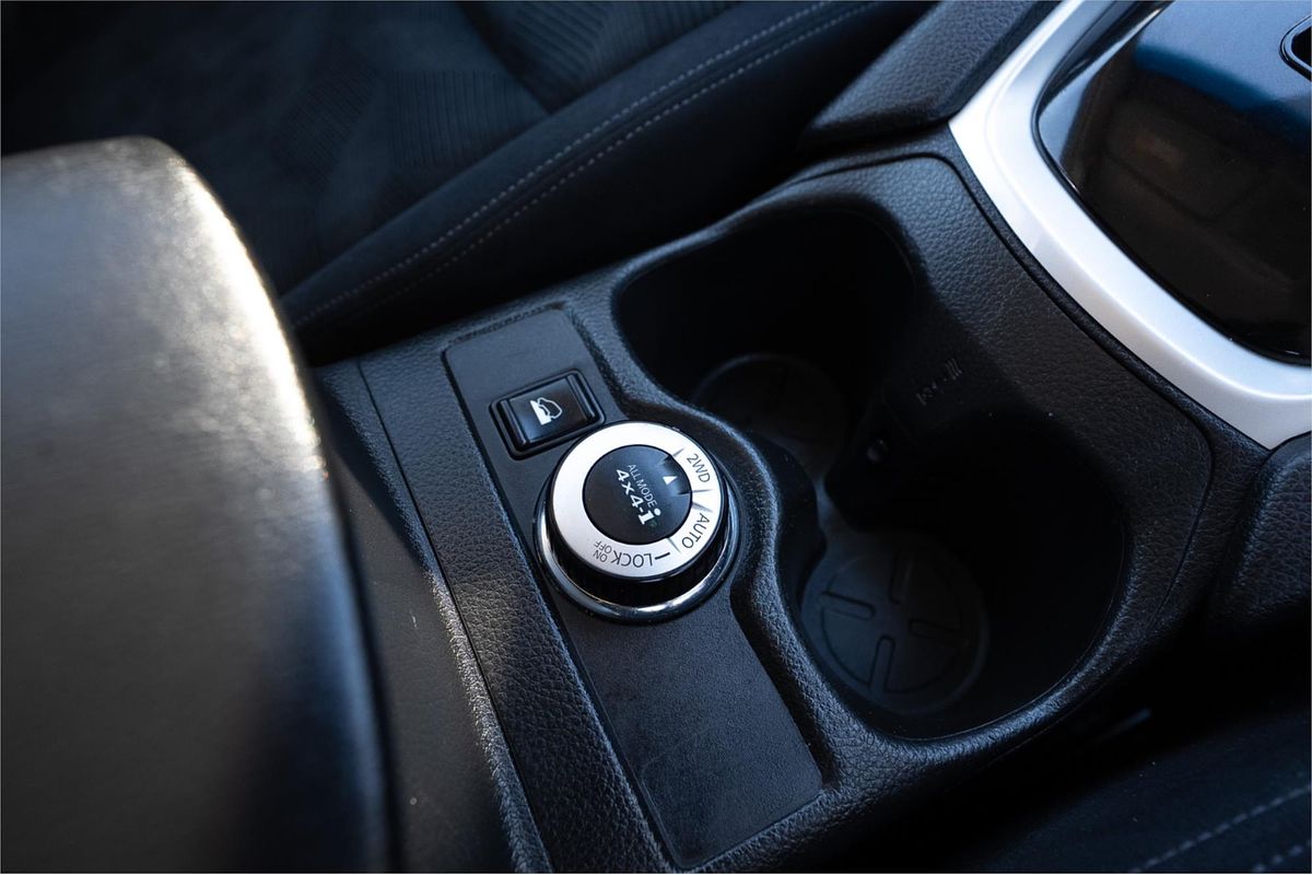 2015 Nissan X-TRAIL ST T32
