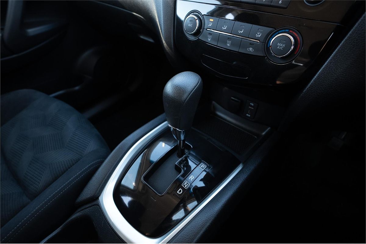 2015 Nissan X-TRAIL ST T32