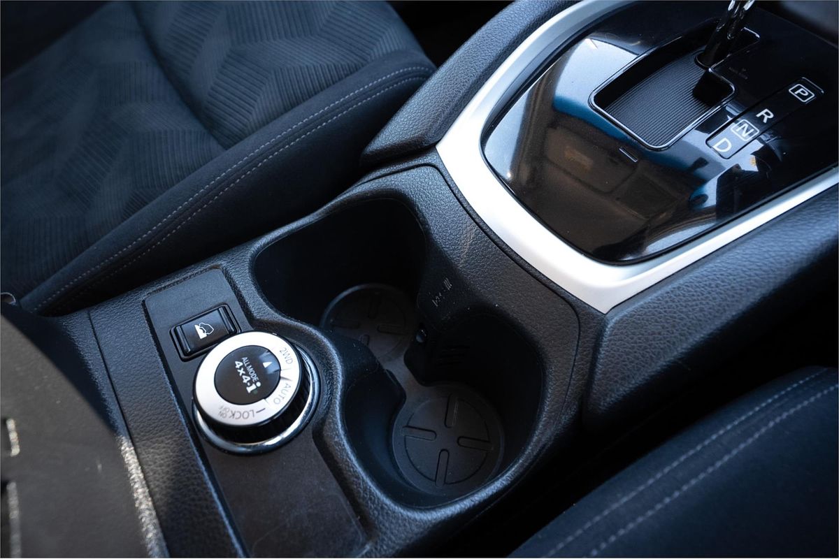 2015 Nissan X-TRAIL ST T32