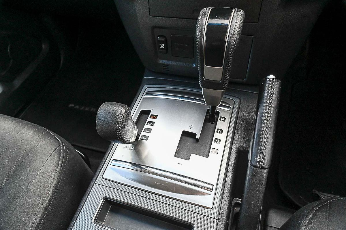 2014 Mitsubishi Pajero GLX-R NW