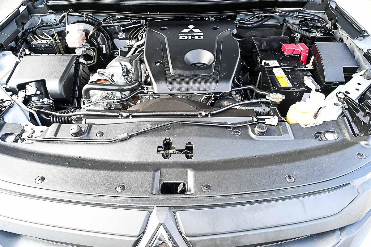 2022 Mitsubishi Triton GLX MR 4X4