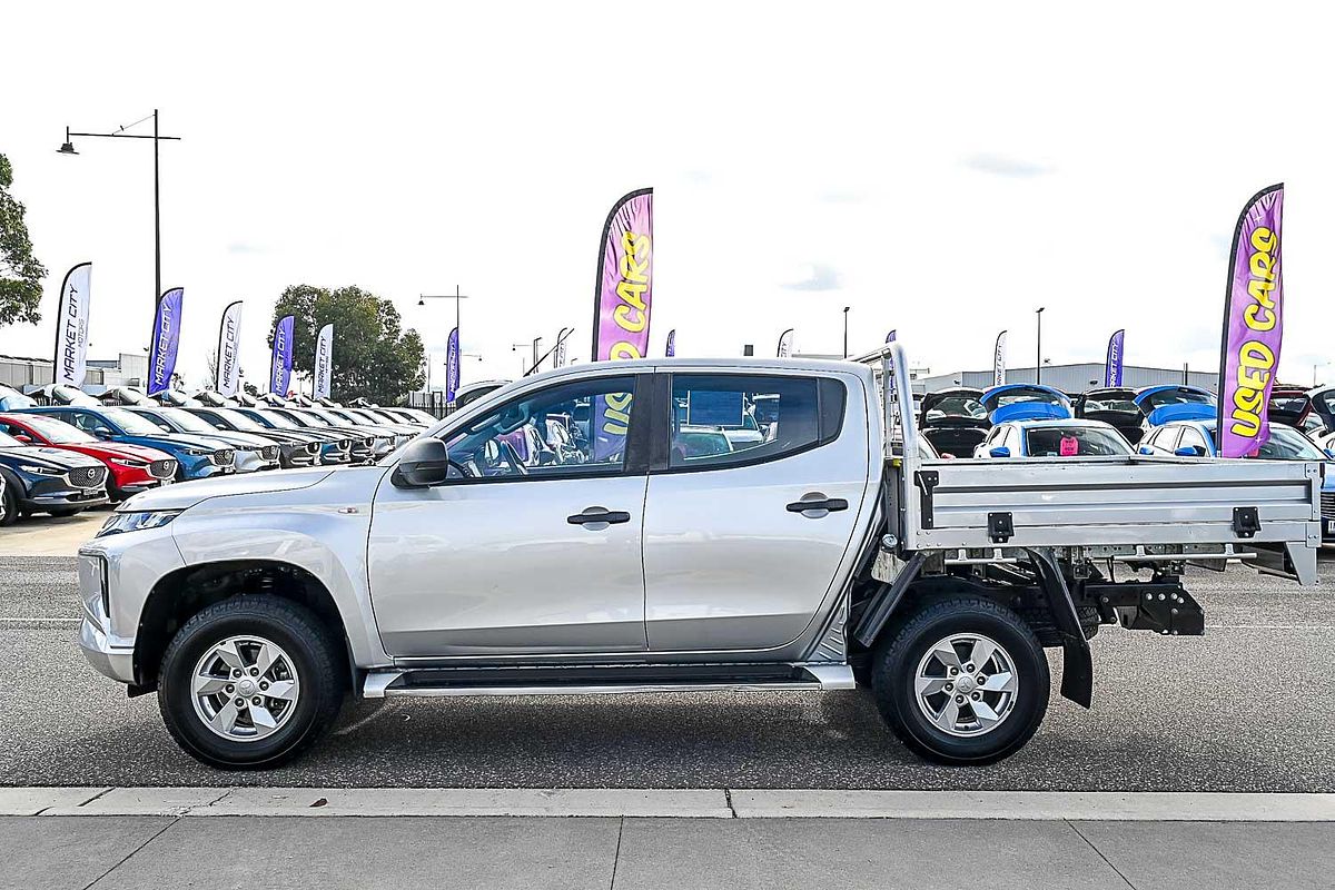 2022 Mitsubishi Triton GLX MR 4X4