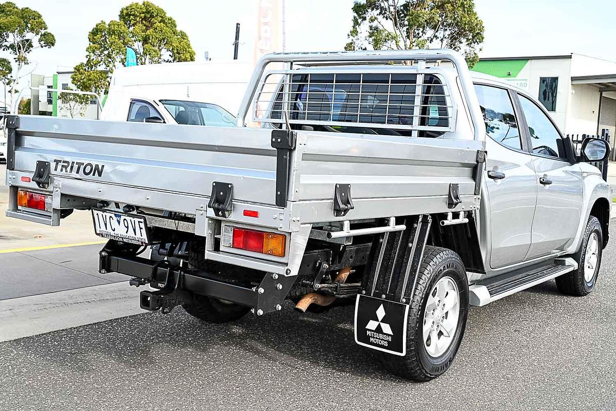 2022 Mitsubishi Triton GLX MR 4X4