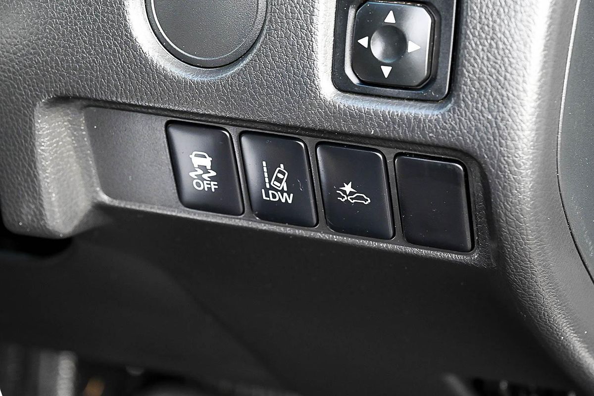 2022 Mitsubishi Triton GLX MR 4X4