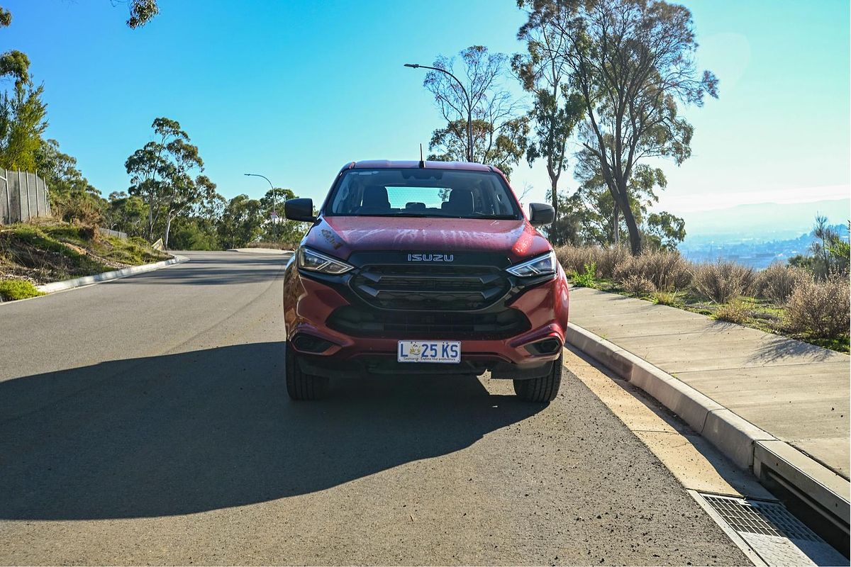 2023 Isuzu MU-X LS-M