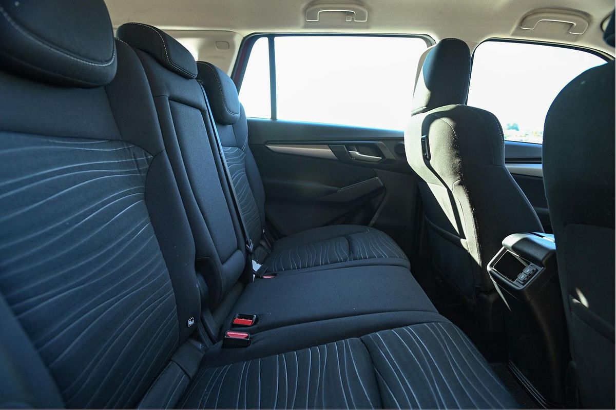 2023 Isuzu MU-X LS-M
