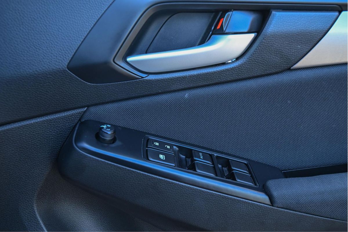 2023 Isuzu MU-X LS-M