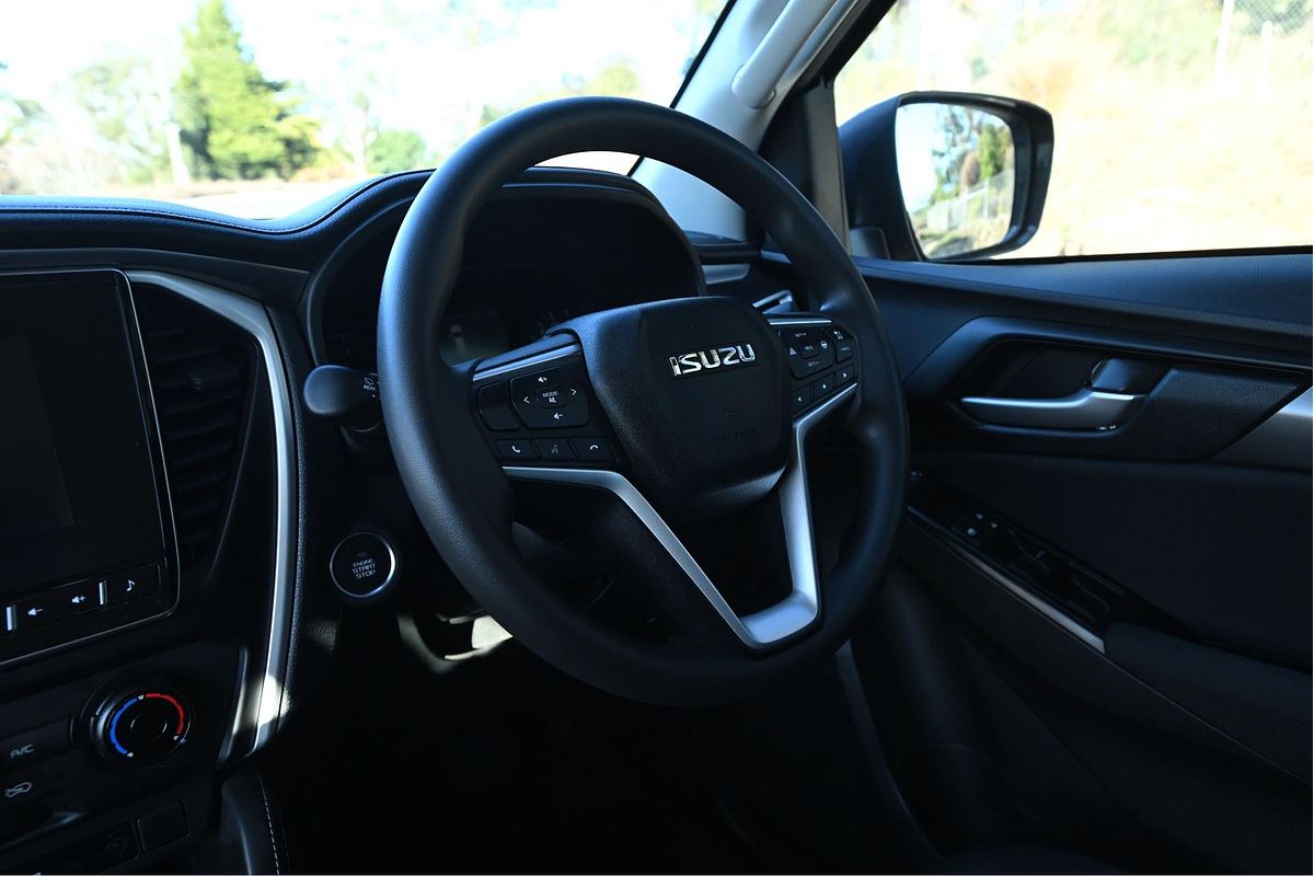 2023 Isuzu MU-X LS-M