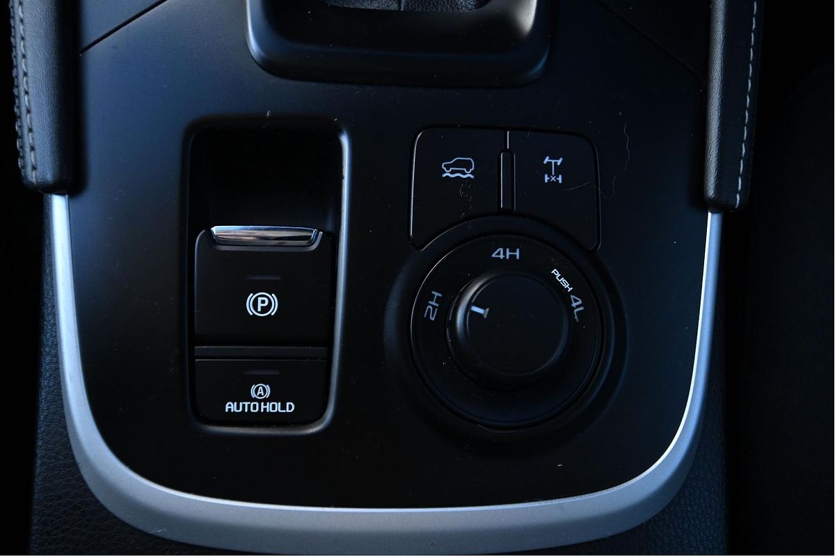 2023 Isuzu MU-X LS-M