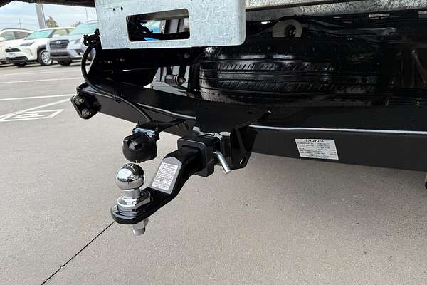 2020 Toyota Hilux Workmate TGN121R Rear Wheel Drive
