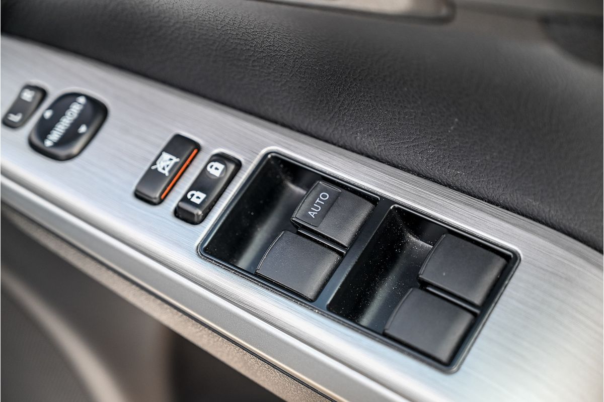 2015 Toyota Camry Atara S ASV50R