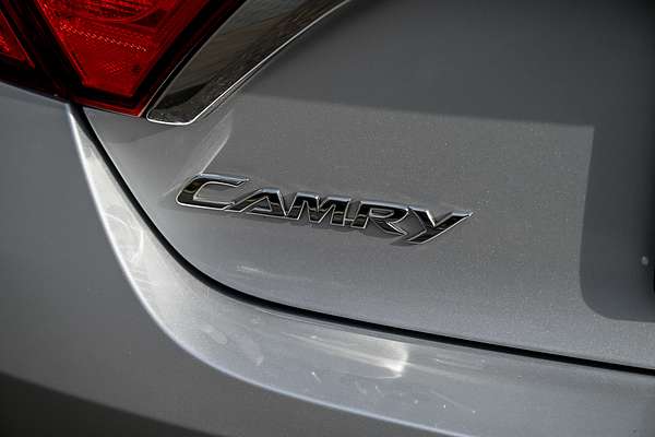2015 Toyota Camry Atara S ASV50R