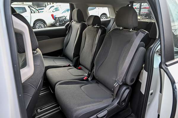 2022 Kia Carnival S KA4
