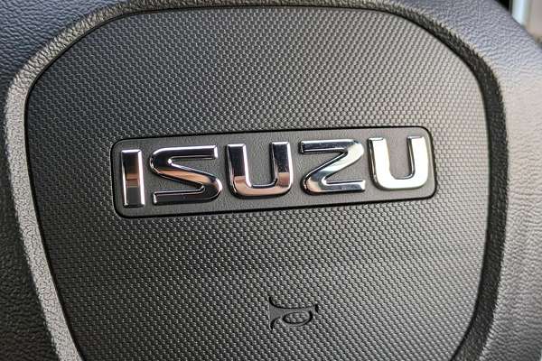 2024 Isuzu D-MAX LS-U+ 4X4