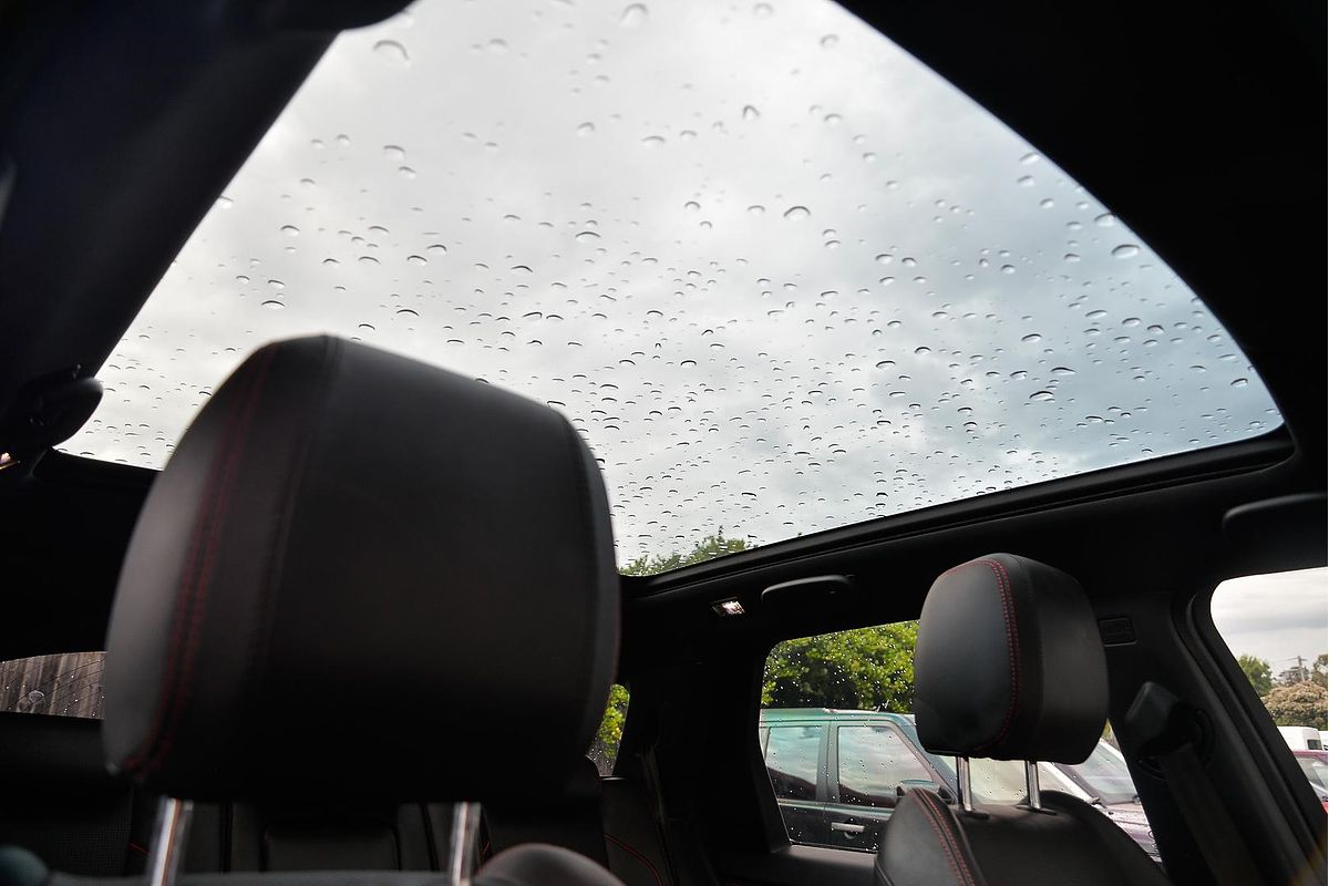 2019 Land Rover Discovery Sport D240 R-Dynamic HSE L550