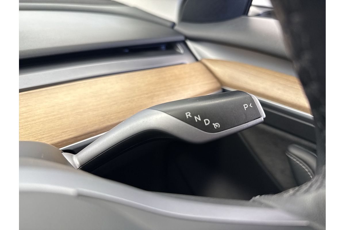2022 Tesla Model 3 Rear-Wheel Drive
