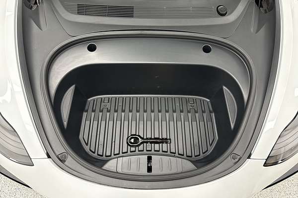 2022 Tesla Model 3 Rear-Wheel Drive