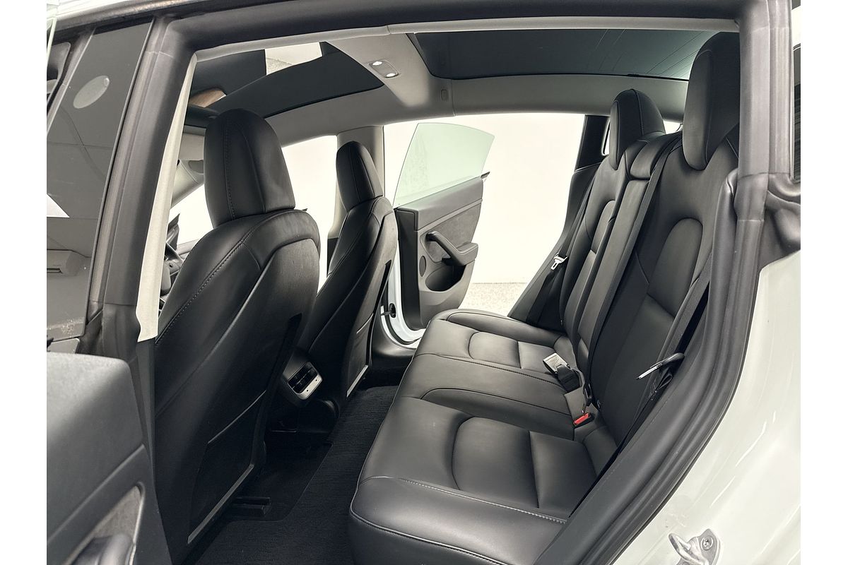 2022 Tesla Model 3 Rear-Wheel Drive