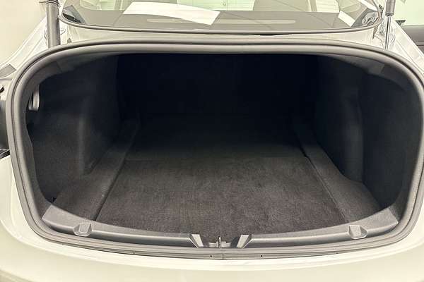 2022 Tesla Model 3 Rear-Wheel Drive