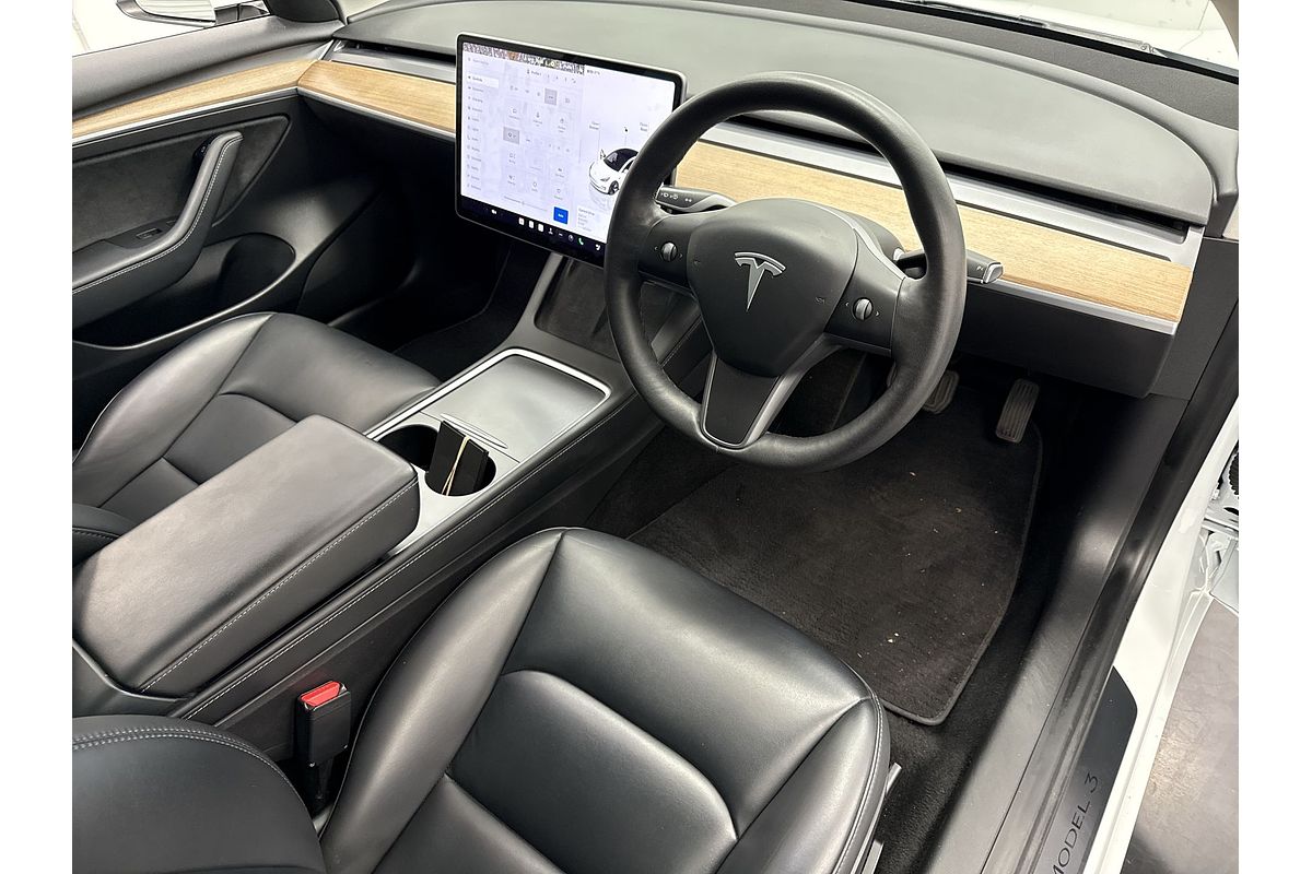 2022 Tesla Model 3 Rear-Wheel Drive
