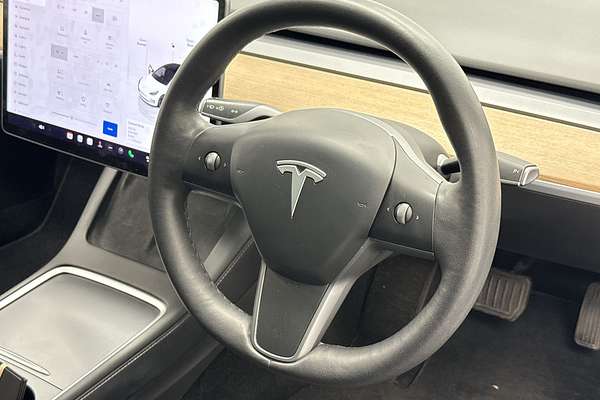 2022 Tesla Model 3 Rear-Wheel Drive
