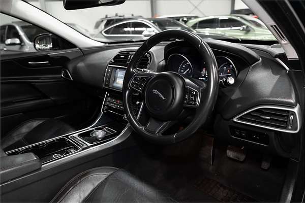 2015 Jaguar XE 20d Prestige X760