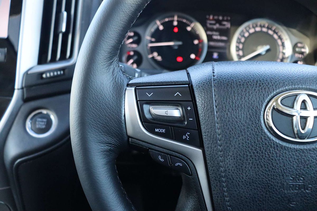 2017 Toyota Landcruiser VX VDJ200R