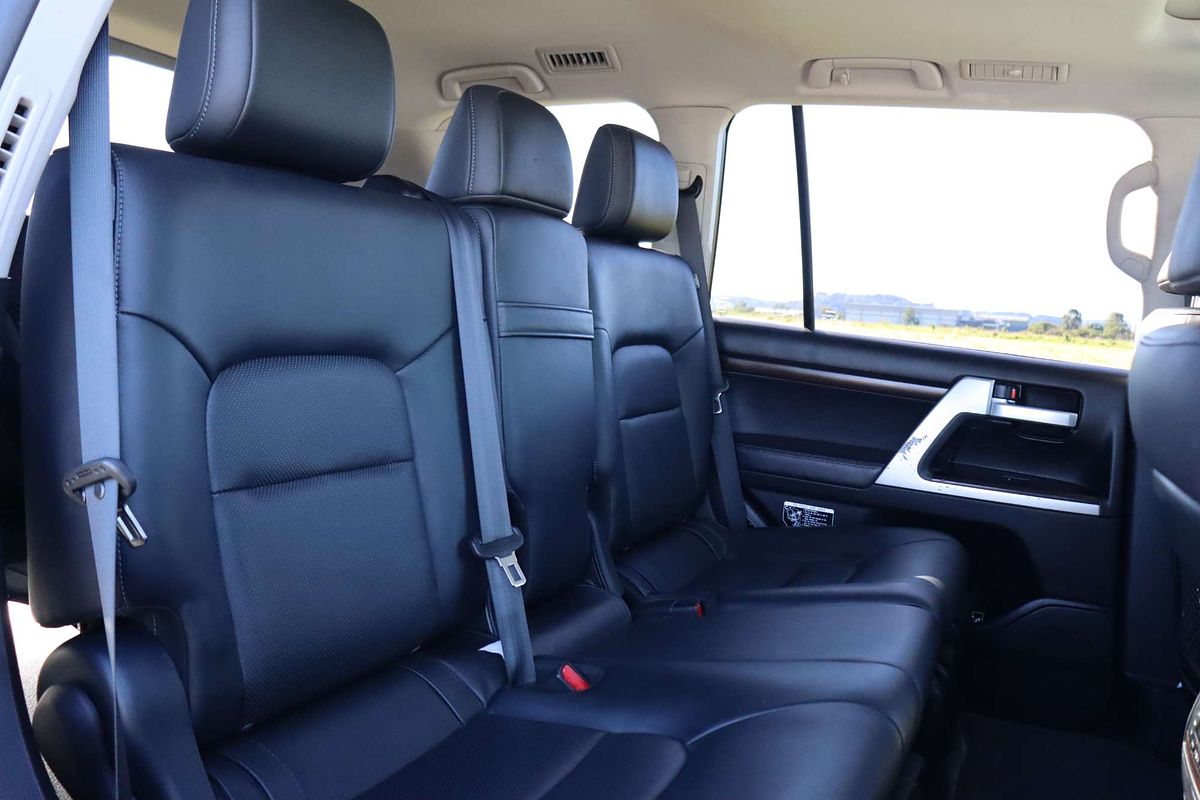 2017 Toyota Landcruiser VX VDJ200R