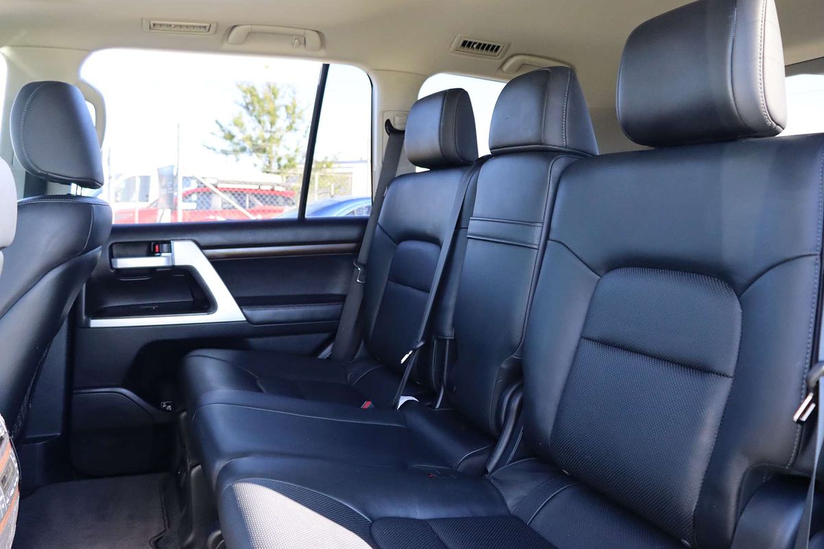 2017 Toyota Landcruiser VX VDJ200R