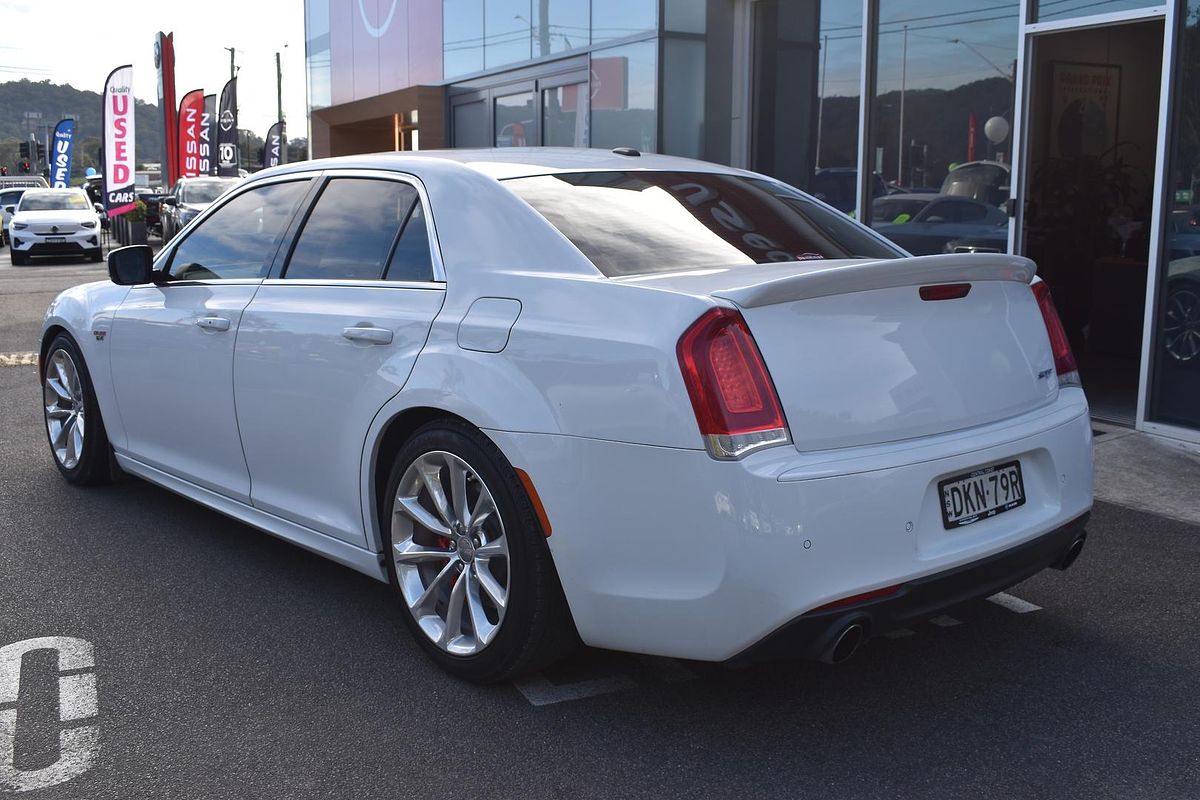 2016 Chrysler 300 SRT LX