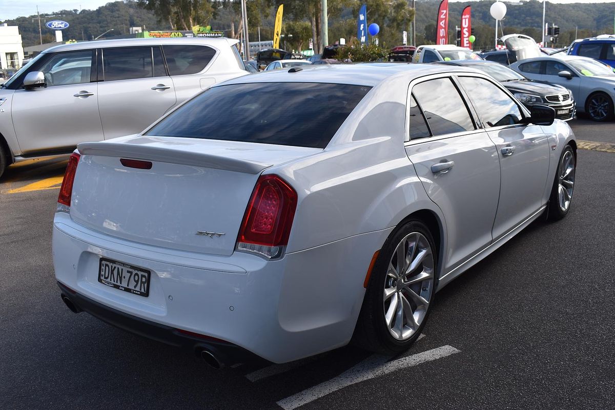 2016 Chrysler 300 SRT LX