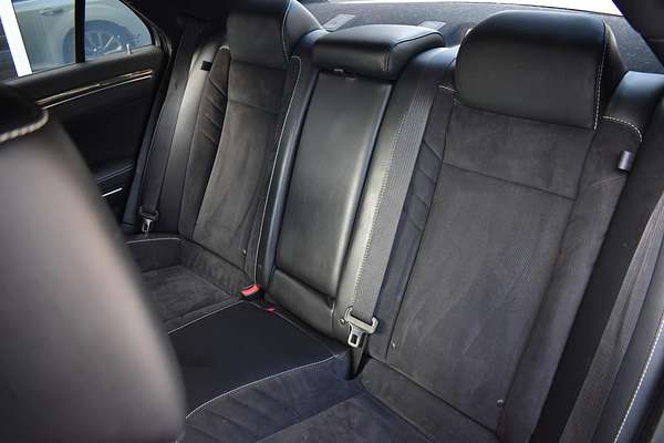 2016 Chrysler 300 SRT LX