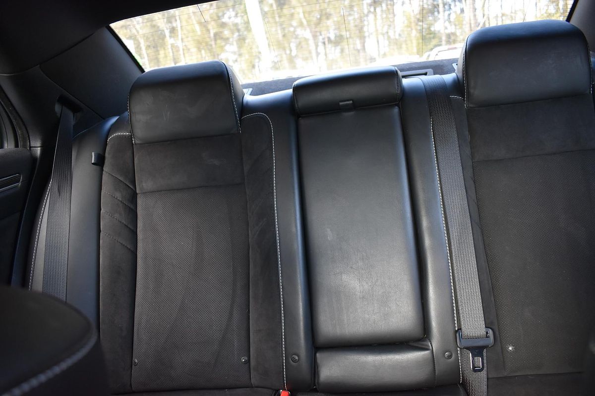 2016 Chrysler 300 SRT LX