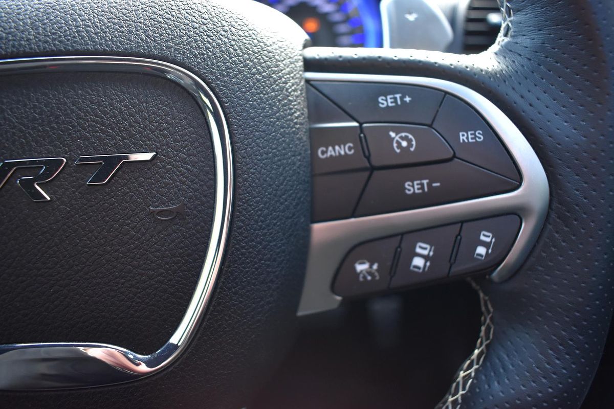 2016 Chrysler 300 SRT LX