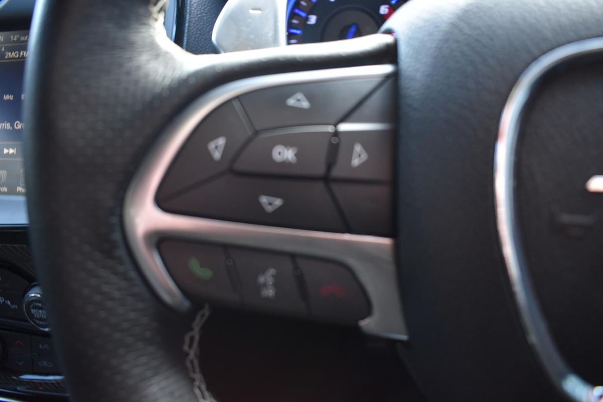 2016 Chrysler 300 SRT LX