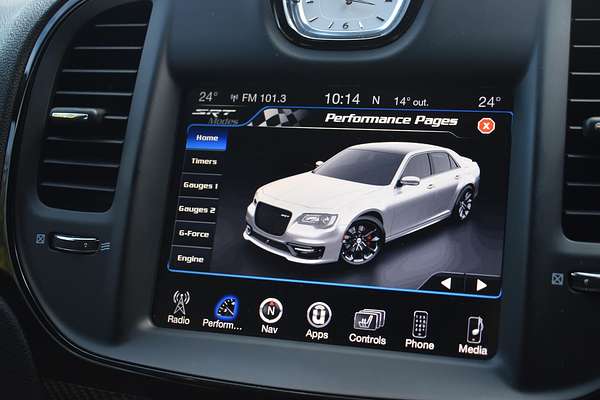 2016 Chrysler 300 SRT LX