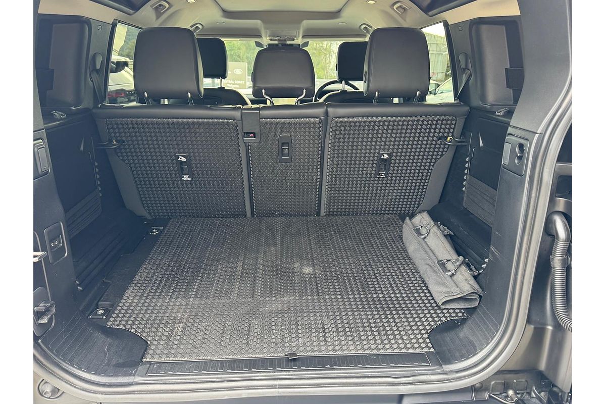 2021 Land Rover Defender 110 P400 XS Edition L663