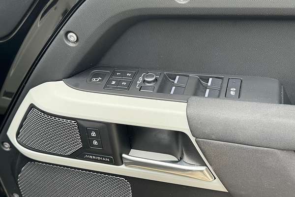 2021 Land Rover Defender 110 P400 XS Edition L663